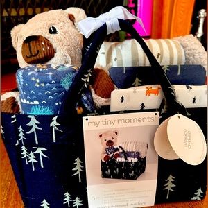 BNWT Tiny Moments Nursery Essentials Gift Set